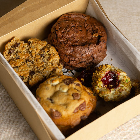 Signature Cookie Box